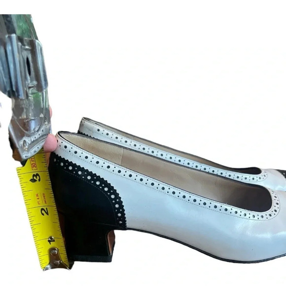 Vintage Ferragamo Square Toe Black and White Pumps Perfect Condition siz… - Picture 5 of 12